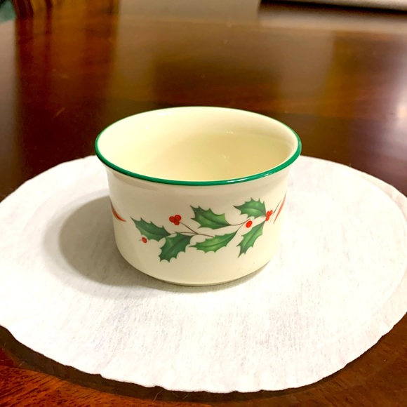 Lennox China, stone freezer to oven to table Microsoft country, Holly. - Picture 1 of 4